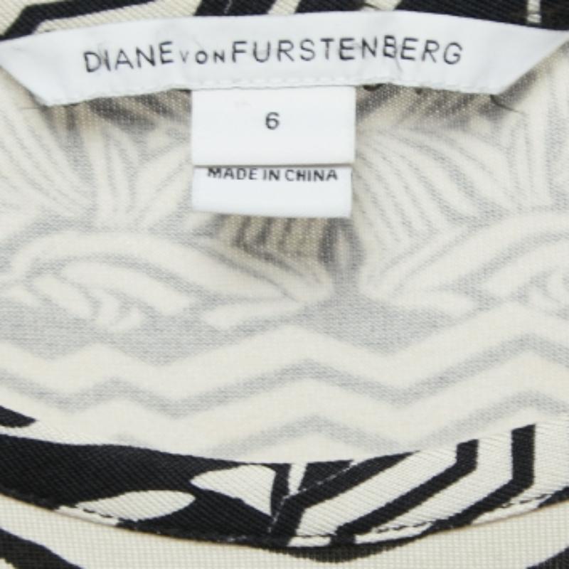 Gris Diane von Furstenberg Robe Selene en jersey imprimé noir/blanc M en vente
