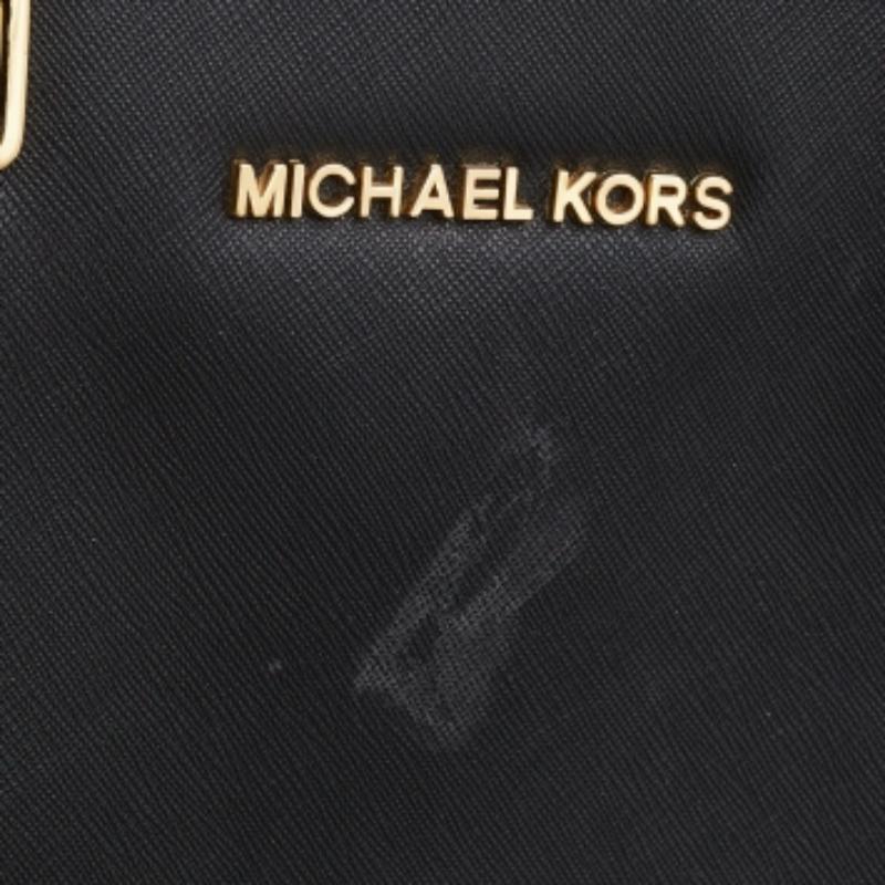 Michael Kors - Borsa a tracolla Selma in pelle nera in vendita 5