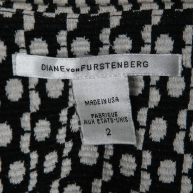 Diane von Furstenberg Minifalda Kawa Jacquard de Lana Negra S en Bueno estado para la venta en Dubai, Al Qouz 2