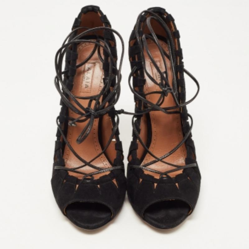 De las mujeres Alaia Black Suede Scallop Trim Open Toe Pumps Size 39.5 en venta