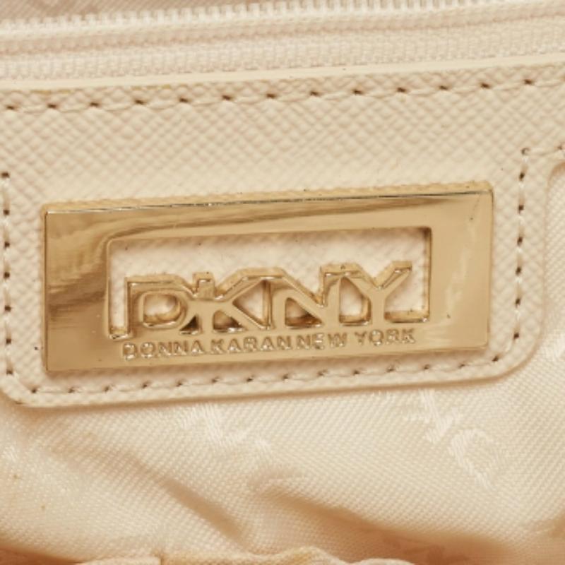 DKNY Weißes Saffiano-Leder Bryant Park Tote im Angebot 5