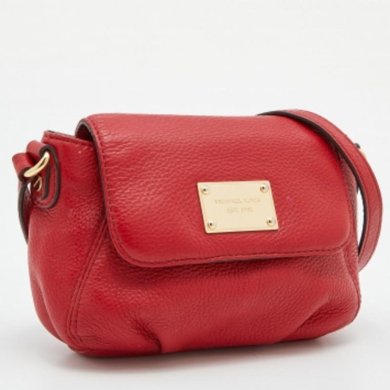 Michael Kors - Borsa a tracolla con patta in pelle rossa In condizioni discrete in vendita a Dubai, Al Qouz 2