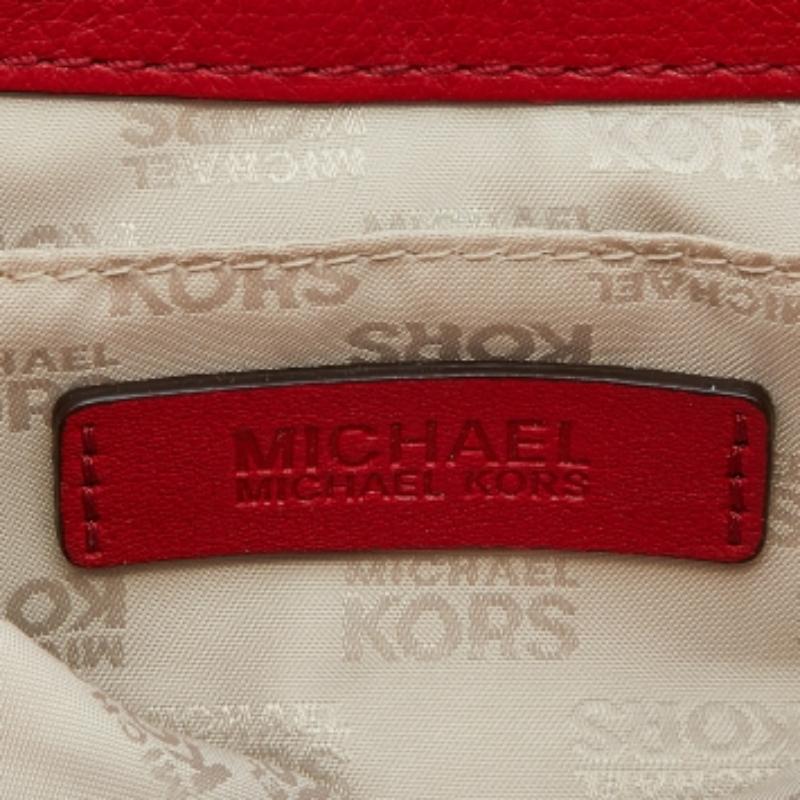 Michael Kors - Borsa a tracolla con patta in pelle rossa in vendita 4