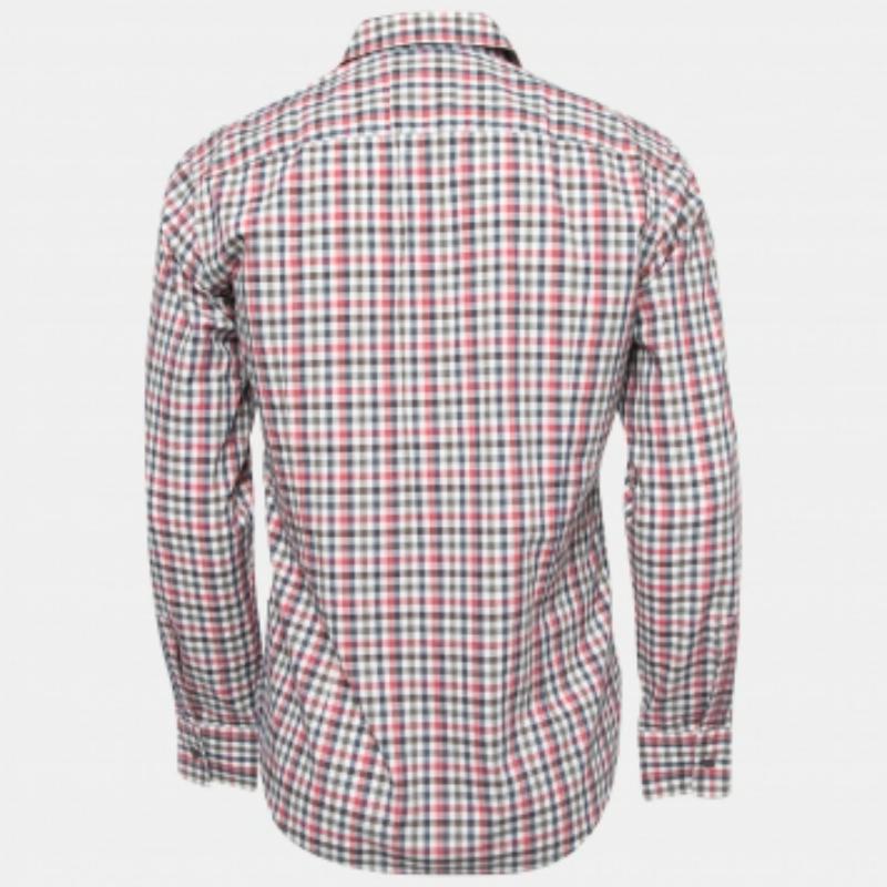 Boss By Hugo Boss - Camicia a quadri multicolore in cotone a manica intera - M. I. In condizioni buone in vendita a Dubai, Al Qouz 2