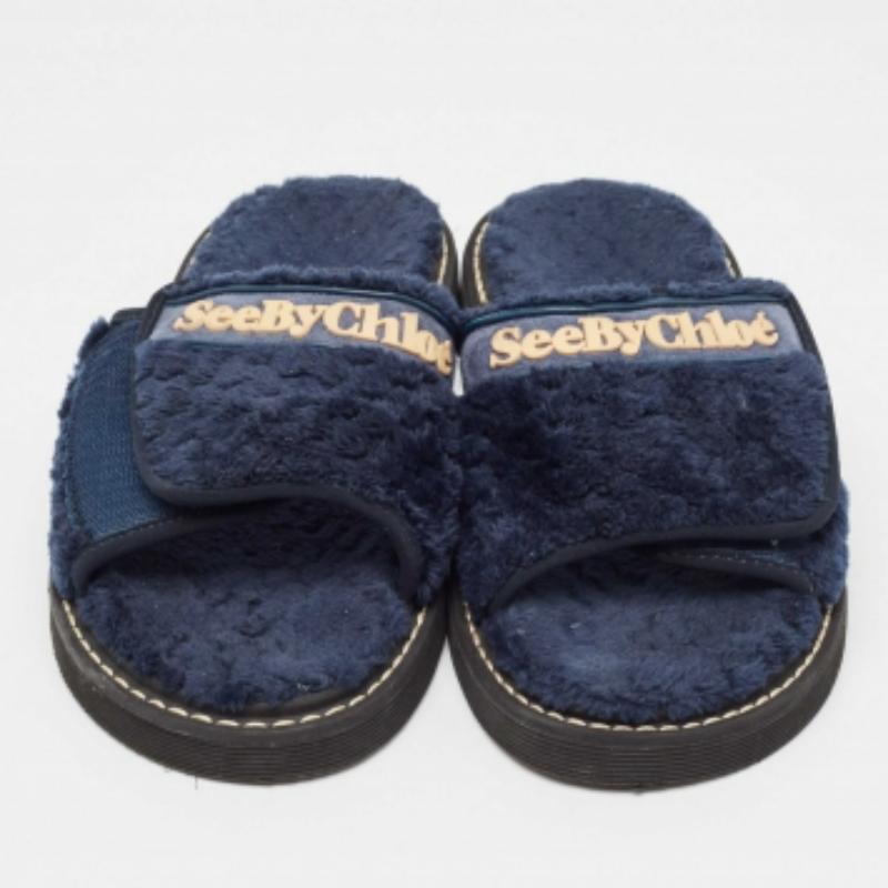 Uomo See By Chloe Scivoli piatti in pelliccia blu navy taglia 41 in vendita