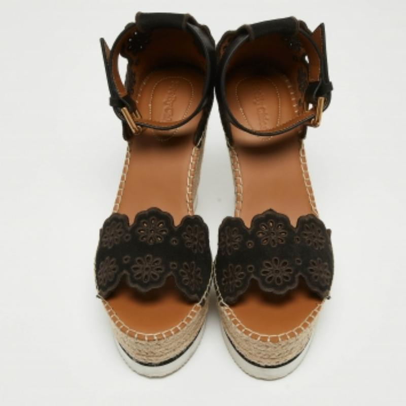 See By Chloe Sandali con zeppa in pelle e camoscio con taglio floreale Taglia 40 in vendita 2