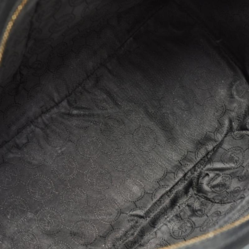 Michael Kors - Borsa Selma grande in pelle saffiano nera In condizioni buone in vendita a Dubai, Al Qouz 2