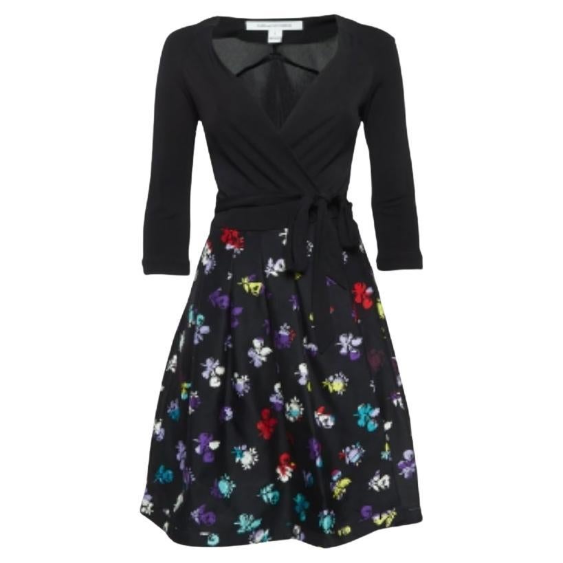 Diane von Furstenberg - Vestito a portafoglio in lana e seta con stampa floreale nera S