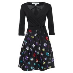 Diane von Furstenberg - Vestito a portafoglio in lana e seta con stampa floreale nera S