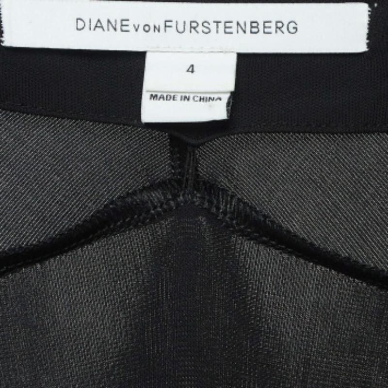 Donna Diane von Furstenberg - Vestito a portafoglio in lana e seta con stampa floreale nera S in vendita