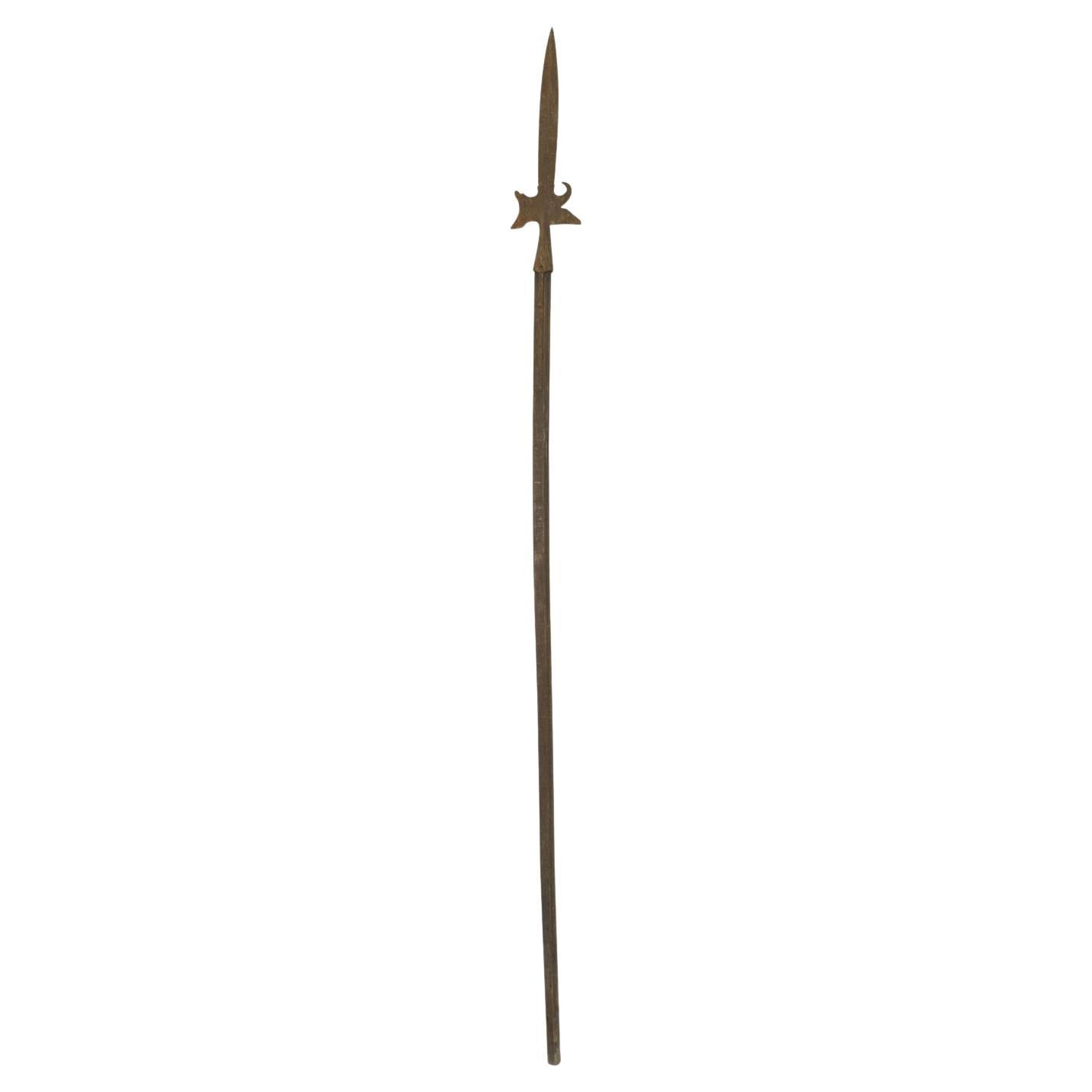 Hallebarde en bois et en fer de style Renaissance anglaise