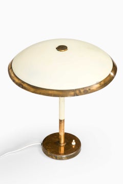 Tischlampe Modell 4043 aus Messing und weiß lackiertem Metall, Schweden, 1953