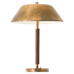 Tischlampe im skandinavischen Modern-Stil aus Messing und Leder von Falkenbergs Belysning, 1950er Jahre