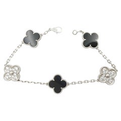 Bracciale Van Cleef & Arpels Vintage Alhambra in oro bianco con pavé di diamanti e onice nero