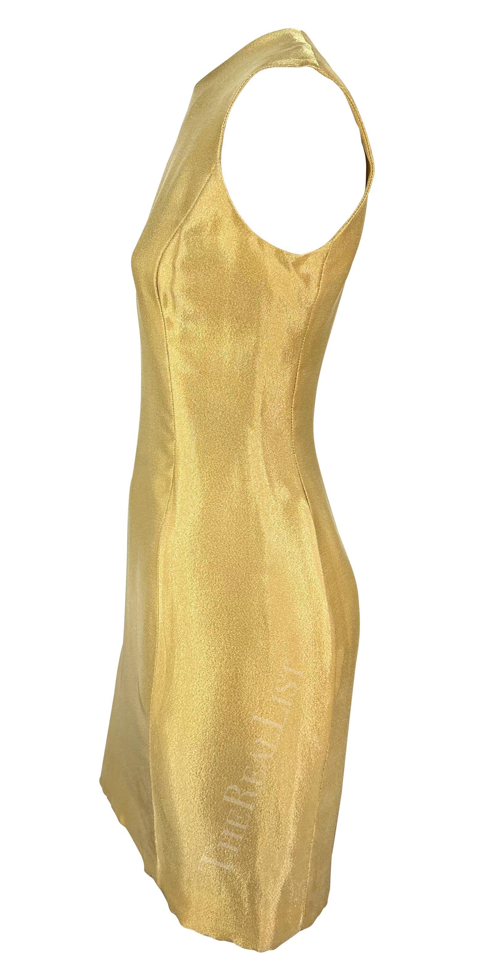 Marron Mini robe sans manches dorée métallisée Gianni Versace Couture, A/H 1994 en vente