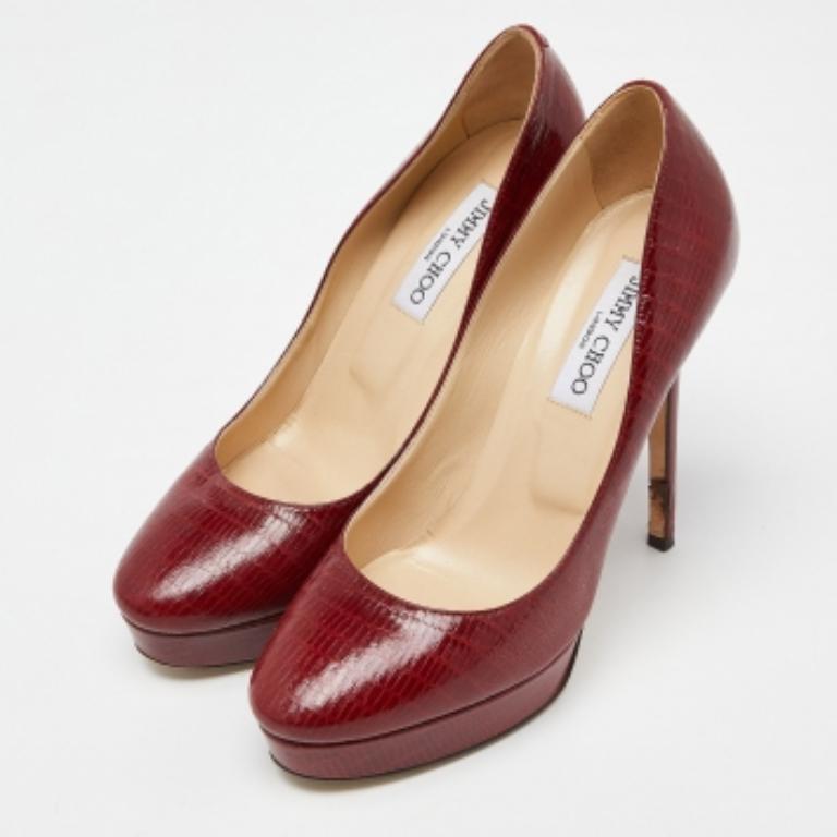 Marron Jimmy Choo - Escarpins Cosmic en cuir rouge embossé lézard Taille 39.5 en vente
