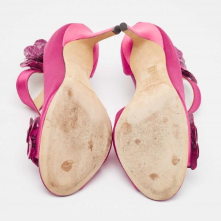 Jimmy Choo Pink Satin and Python Flower Applique Sandals Size 39.5 For Sale 3