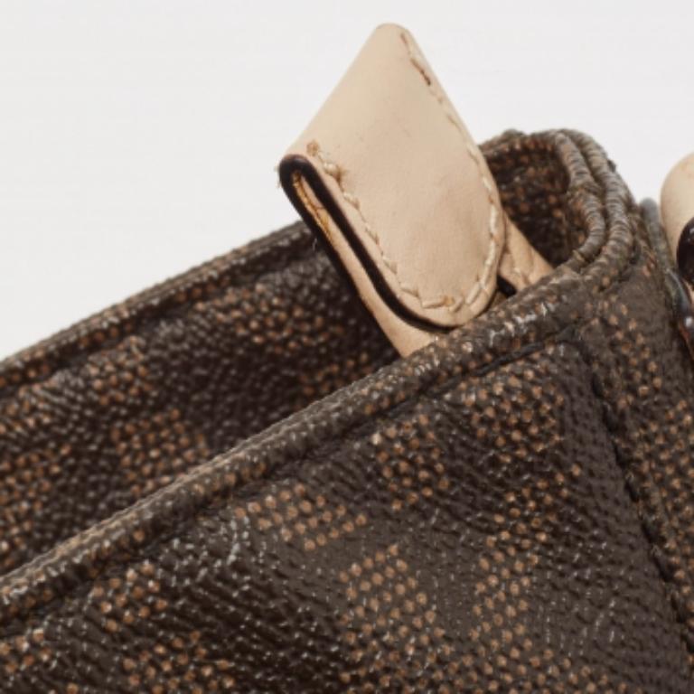 Michael Kors Signature Jet Set Reise-Messenger-Tasche aus beschichtetem Canvas und Leder im Angebot 1