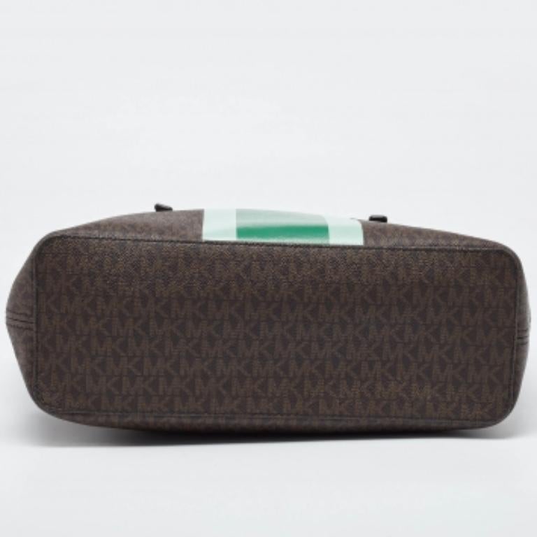 Fourre-tout en cuir et toile enduite Signature Brown/Green de Michael Kors Bon état - En vente à Dubai, Al Qouz 2