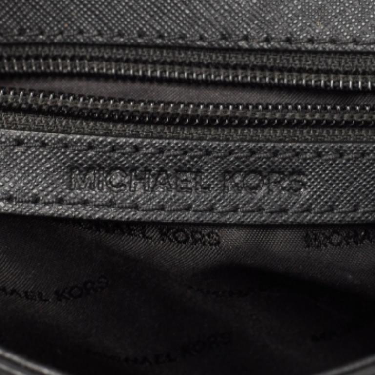 Michael Kors - Sac à main Ava en cuir Saffiano noir de très petite taille en vente 4