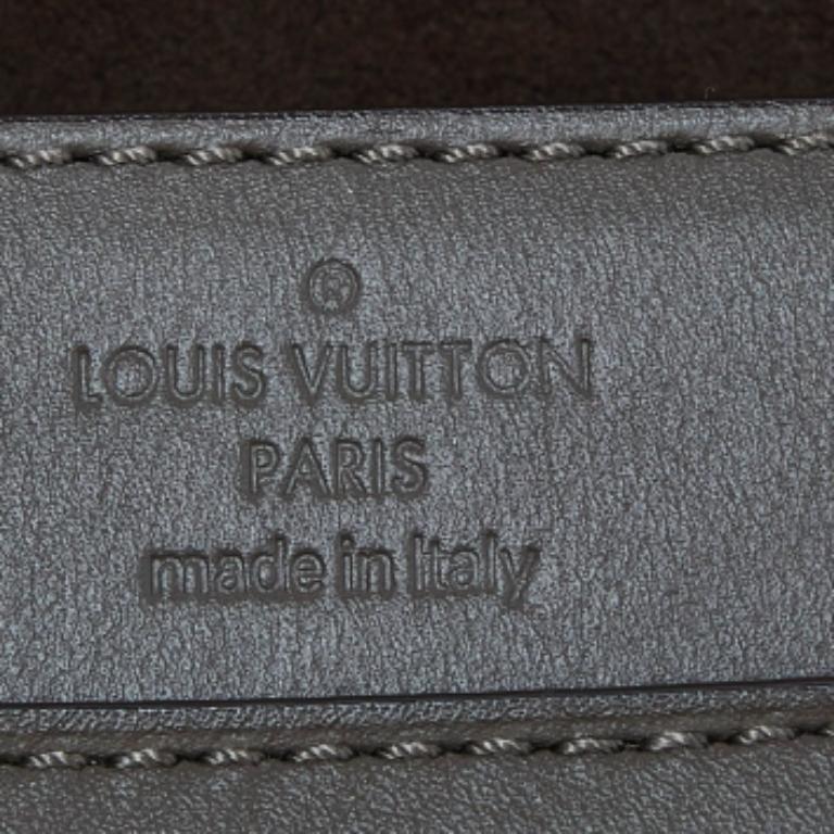 Donna Louis Vuitton Borsa GM Louise a catena in pelle verde oliva in vendita