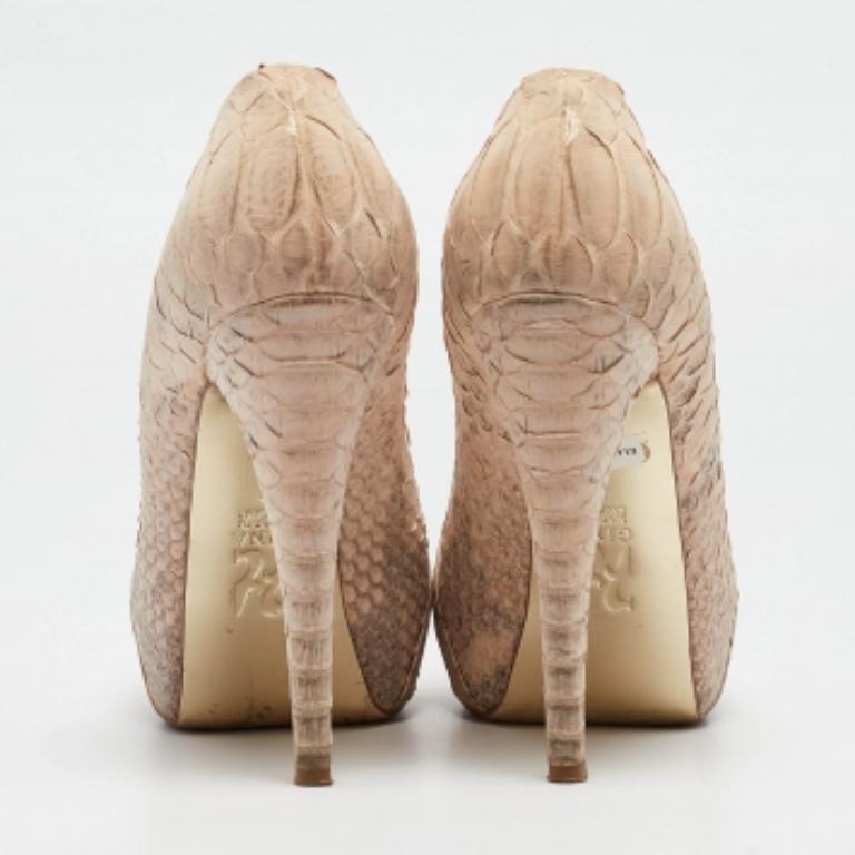 Gina Beige Python Leder Plateau Pumps Größe 39 im Angebot 3