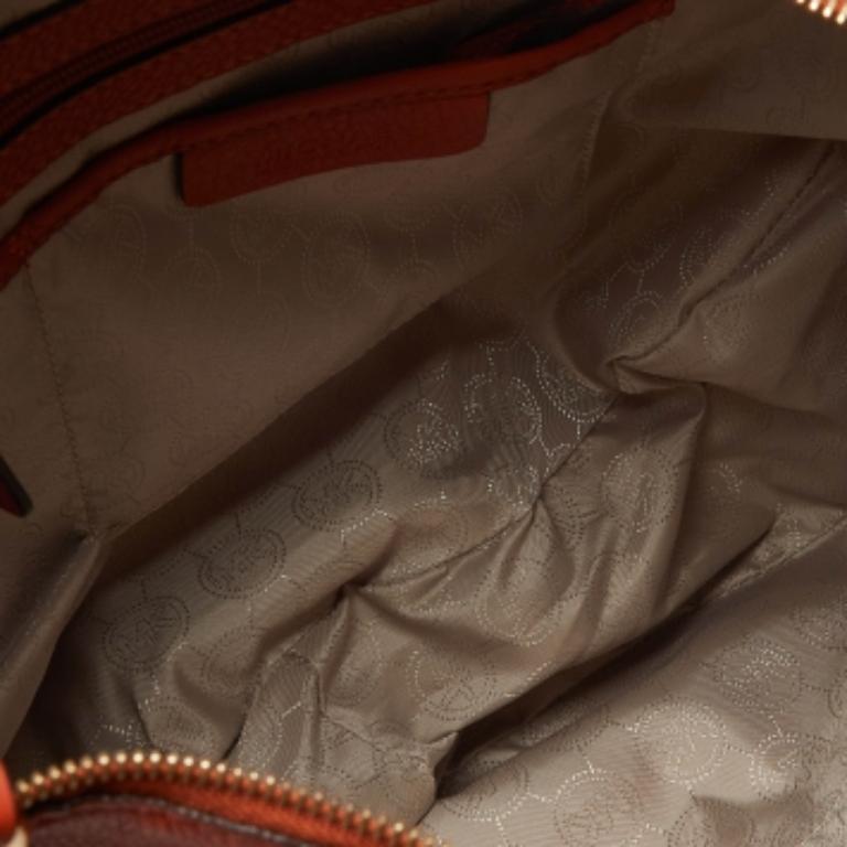 Michael Kors - Hobo zippé en cuir orange avec logo en vente 1