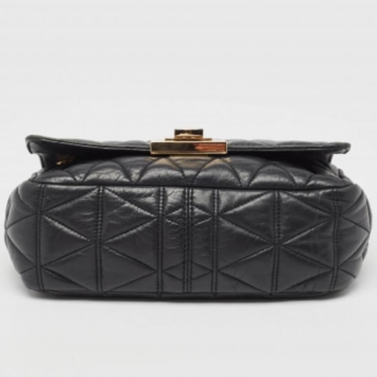 Donna Michael Kors Borsa a tracolla grande in pelle trapuntata nera Sloan in vendita