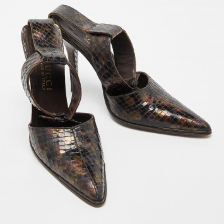 Gucci Brown Python Pointed Toe Ankle Strap Sandals Size 36 en vente 3