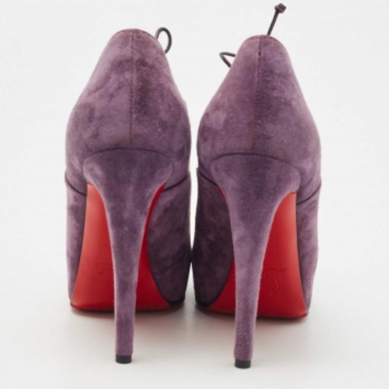 Christian Louboutin Lila Wildleder Peep Toe Lace Up Booties Größe 35.5 Damen im Angebot