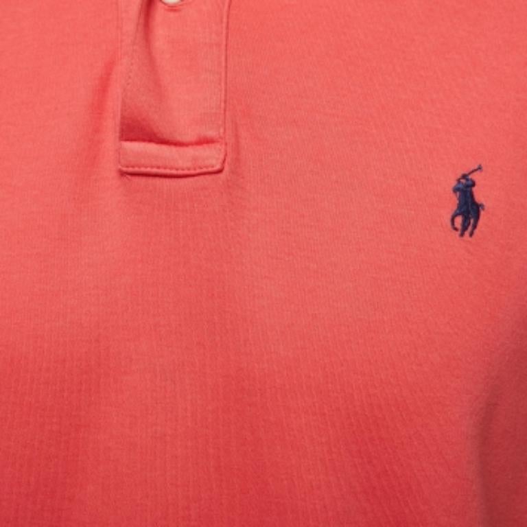 Perfecta para salidas informales o recados, esta camiseta es la mejor prenda con la que sentirse cómodo y elegante. Luce un tono llamativo y un corte relajado.
