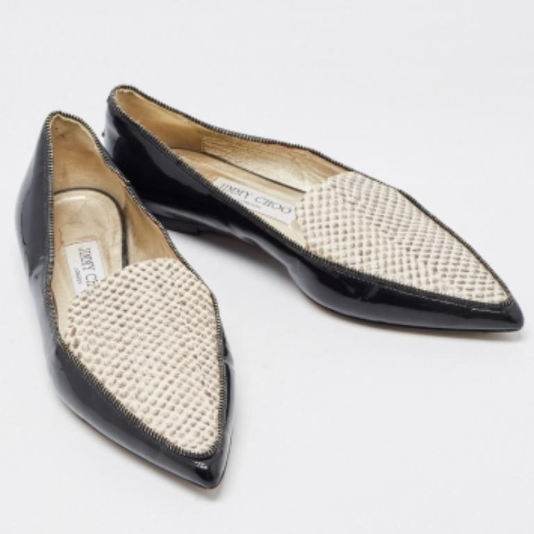 Jimmy Choo Chaussons de smoking à bout pointu en cuir et python noir/beige Taille 36,5 Bon état - En vente à Dubai, Al Qouz 2