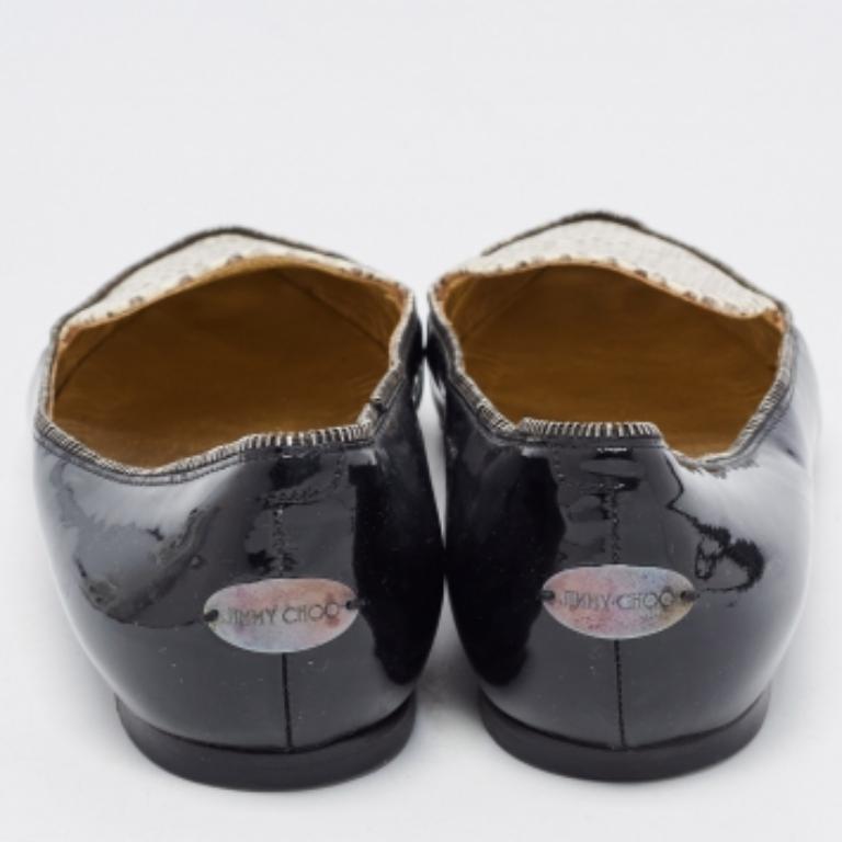 Jimmy Choo Chaussons de smoking à bout pointu en cuir et python noir/beige Taille 36,5 en vente 1