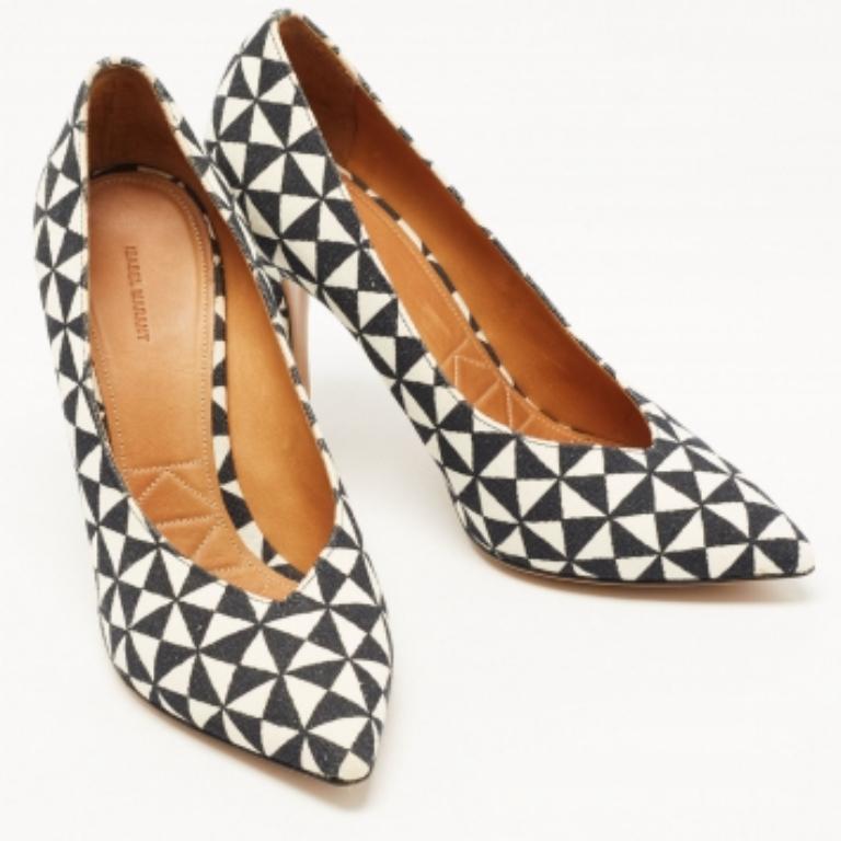 Isabel Marant Black/White Printed Canvas Pumps Size 38 For Sale 2