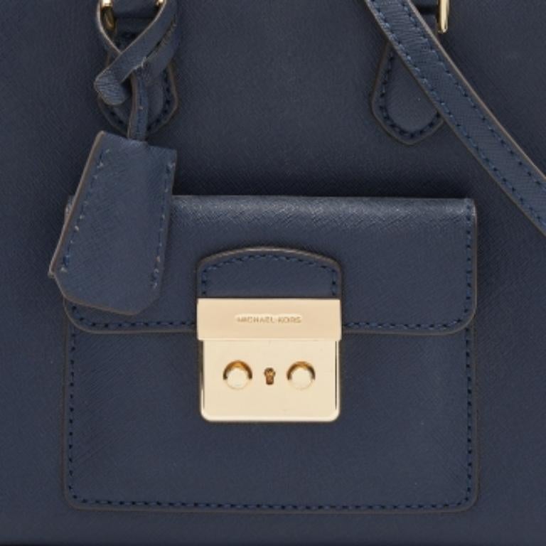 Michael Kors Mini Bridgette Tote in pelle blu In condizioni discrete in vendita a Dubai, Al Qouz 2