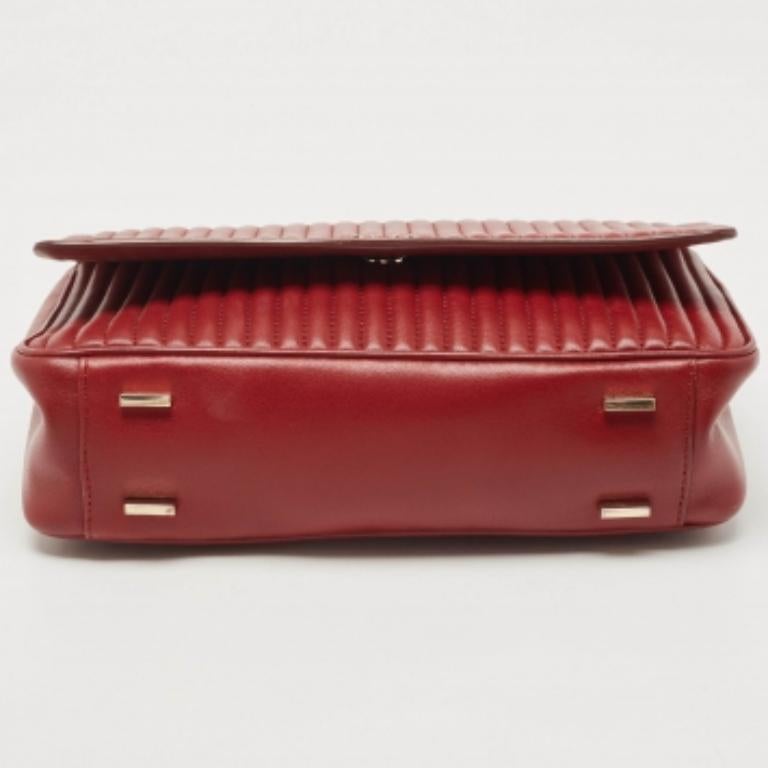 DKNY Borsa Gansevoort in pelle trapuntata rossa con manico superiore in vendita 1