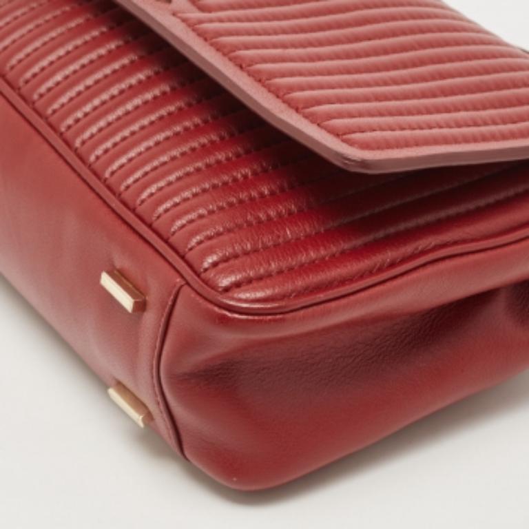 DKNY Borsa Gansevoort in pelle trapuntata rossa con manico superiore in vendita 3