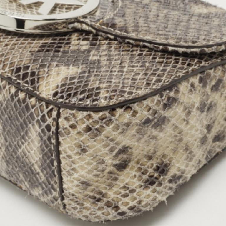 Michael Michael Kors - Borsa a tracolla Fulton con patta in pelle goffrata di pitone nero in vendita 3