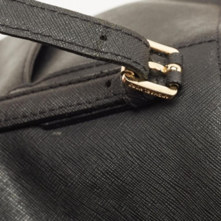 MICHAEL Michael Kors Fourre-tout zippé Jet Set en cuir Saffiano noir en vente 1