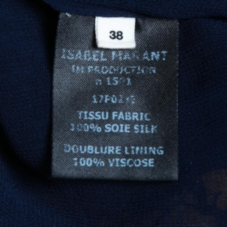 La cura sartoriale, i materiali di qualità e i tagli eleganti fanno di questo top firmato un pezzo da conservare! Il design è classico e facile da abbinare.