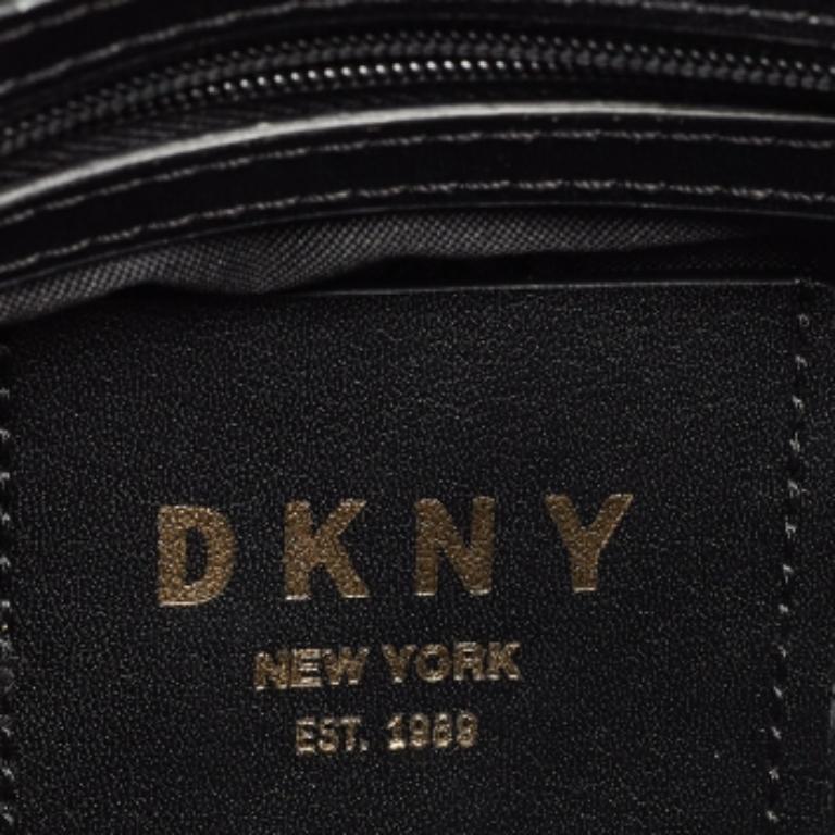 Dkny Borsa a tracolla Gansevoort in pelle trapuntata borgogna in vendita 2