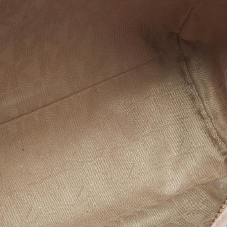 Michael Michael Kors - Borsa a tracolla media Selma con borchie in pelle rosa in vendita 1