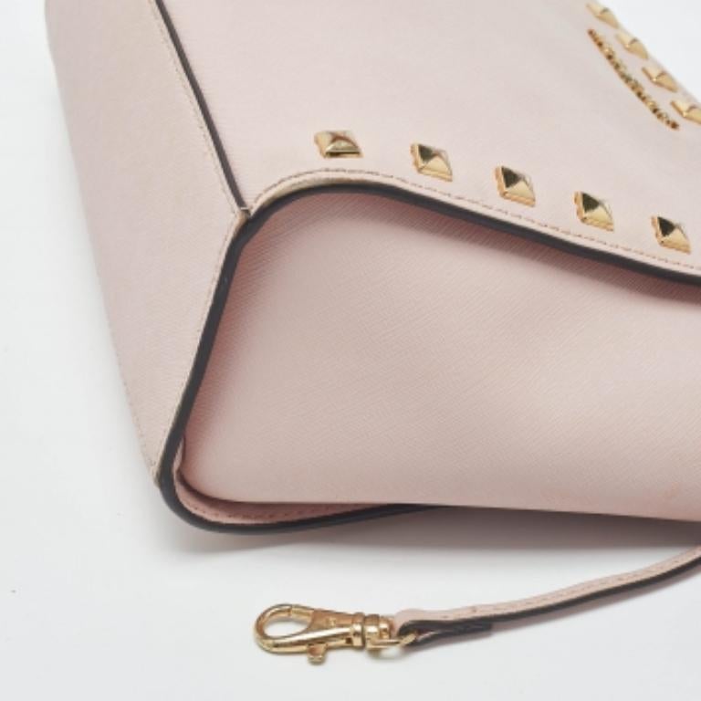 Michael Michael Kors - Borsa a tracolla media Selma con borchie in pelle rosa in vendita 5