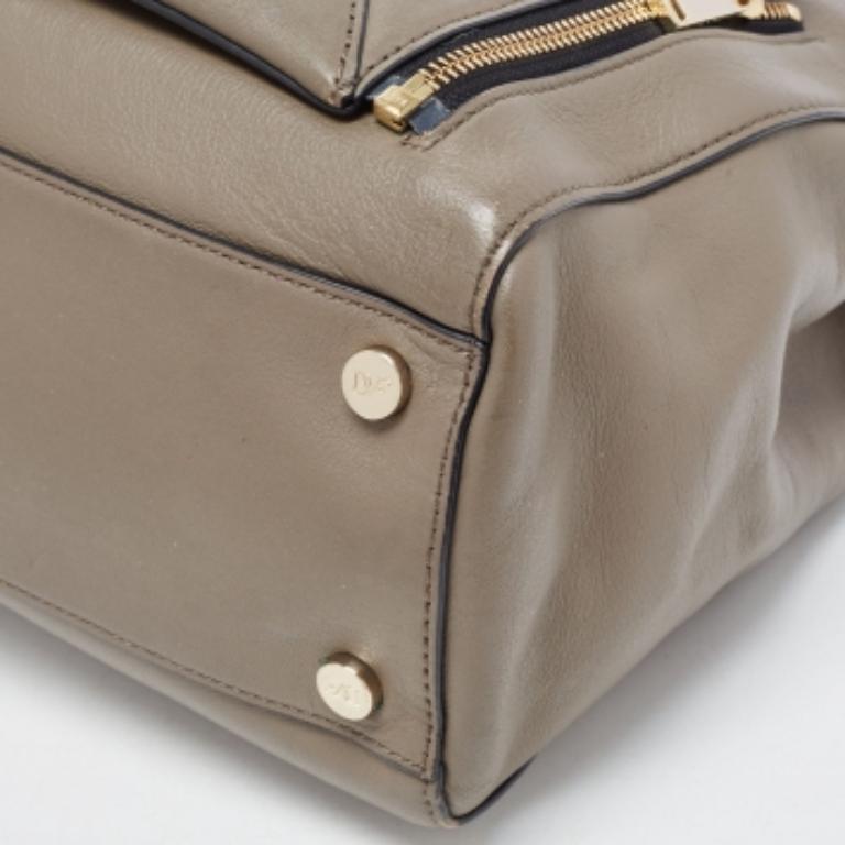 Diane von Furstenberg - Tote con busta segreta in pelle grigia grande 440 Gallery (a) Gallery in vendita 1