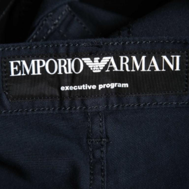 Emporio ARMANI Pantalon coupe régulière en coton bleu marine XXL Pour hommes en vente