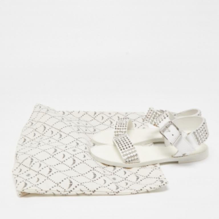 Zadig & Voltaire Sandales à brides en cuir blanc à pointes Taille 36 en vente 3