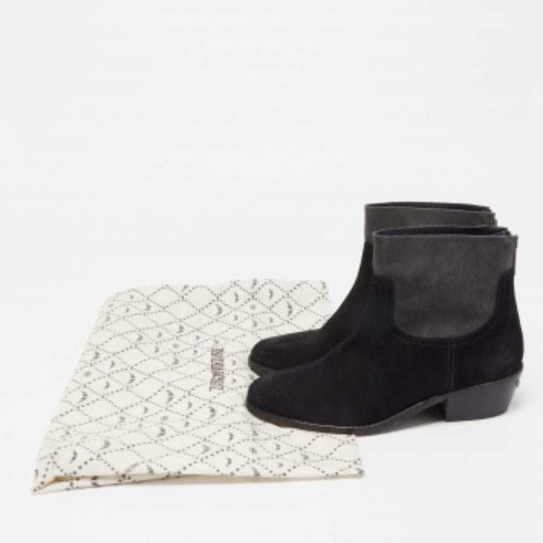 Zadig & Voltaire Black Suede Ankle Boots Size 36 en vente 4