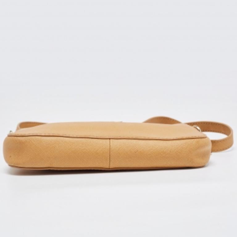 DKNY Borsa a tracolla Bryant Park in pelle saffiano Tan in vendita 5