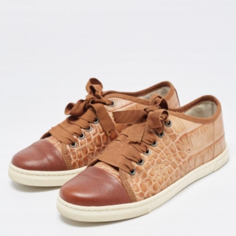 Lanvin Zapatillas de cordones de piel marrón con relieve de cocodrilo talla 36 en venta 2