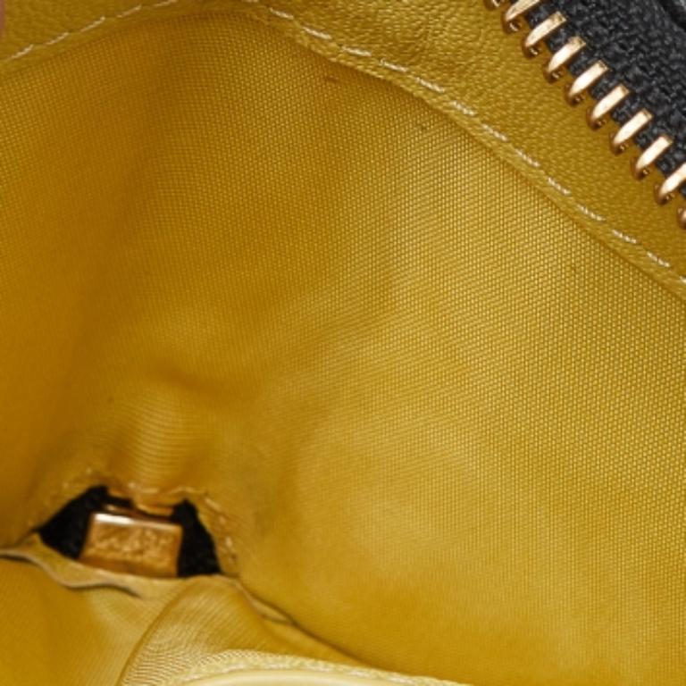 Portefeuille zippé en cuir tricolore de Furla en vente 3